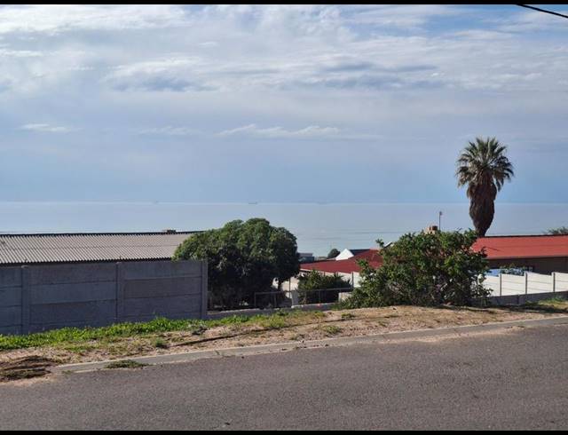 LAND FOR SALE IN DA GAMA BAY